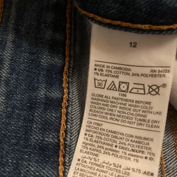 EUC Old Navy 12 Blue Jean Shorts rolled cuffs - Picture 4 of 4